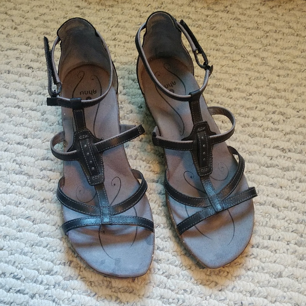 Ahnu Merida gladiator wedge sandal. Size 8.5